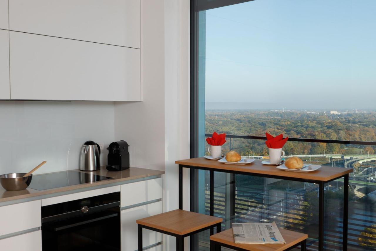Triiiple Suites Level 22 mit Balkon und Tiefgarage Wien Exterior foto