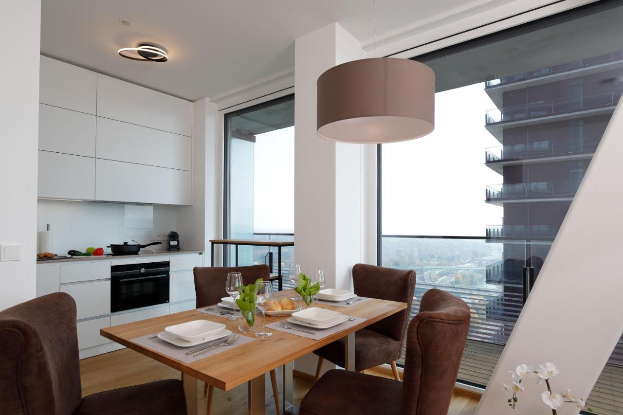 Triiiple Suites Level 22 mit Balkon und Tiefgarage Wien Exterior foto
