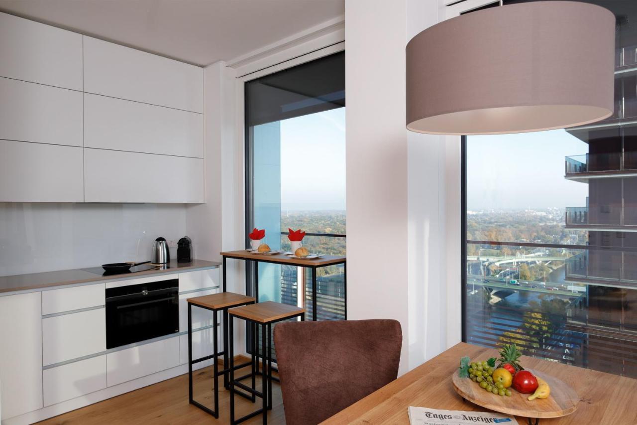 Triiiple Suites Level 22 mit Balkon und Tiefgarage Wien Exterior foto